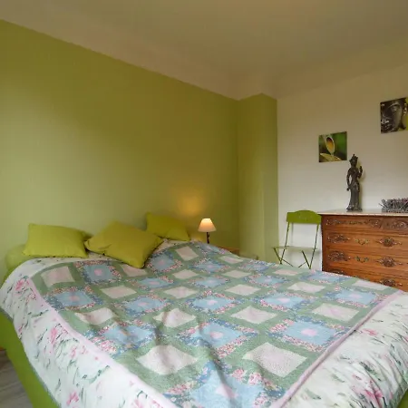 Holiday Home With Garden Heating Barbecue Holiday home *