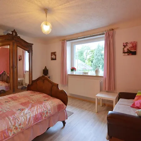 Casa vacanze With Garden, Heating, Barbecue Butgenbach